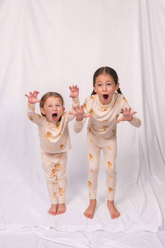 Sibling Roar Duo
